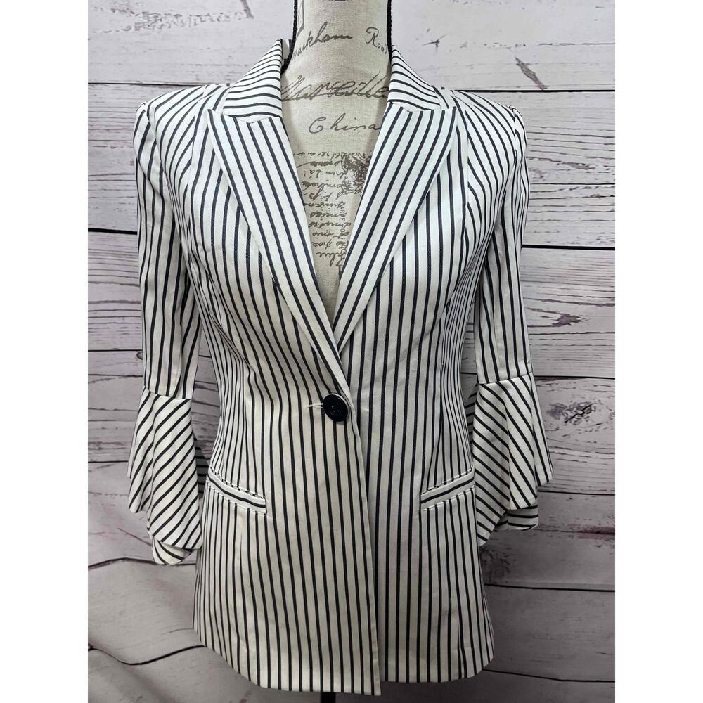 Cabi Blue And White Striped One Button Notched Blazer‎ Size 2